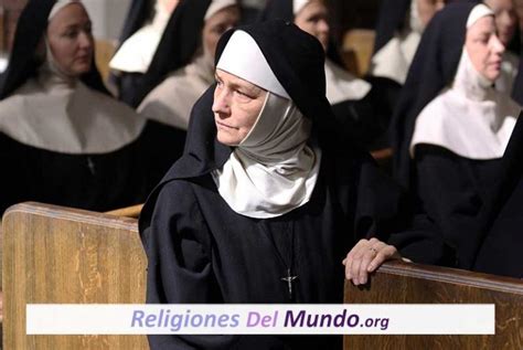 folla a una monja|cura de las monjas.